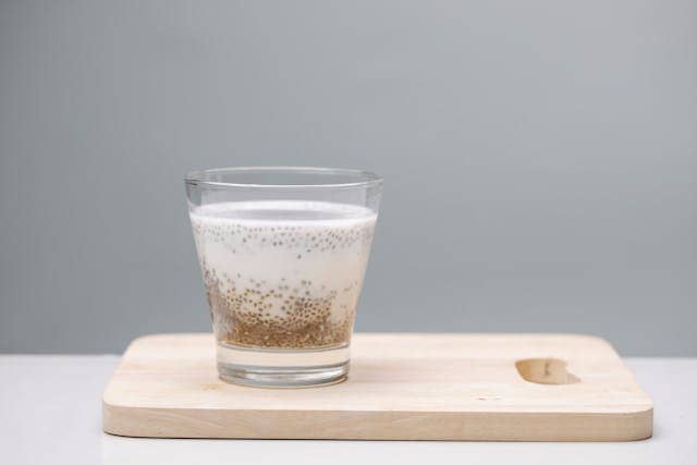 5 potential benefits of chia seeds in water